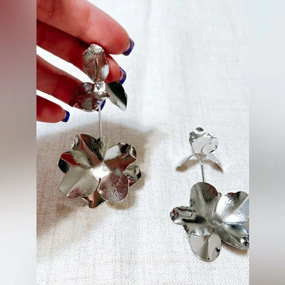 Flower drop earrings N201